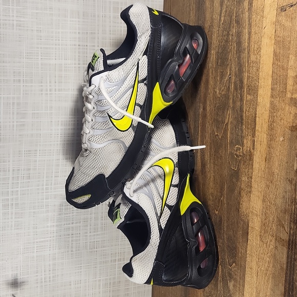 Nike Air Max Torch 4, Black White Gray Volt, Running Shoes - Picture 5 of 7
